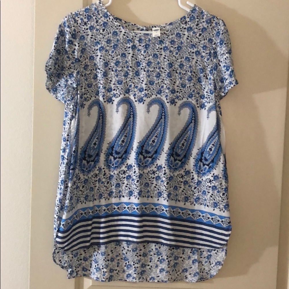 NWOT Old Navy paisley blue white rayon top